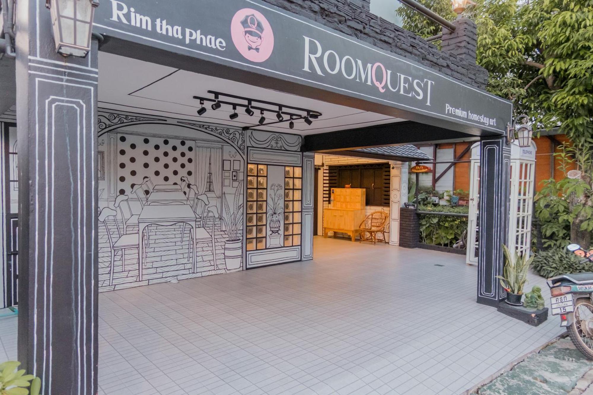 Roomquest Chiang Mai Tha Phae Bagian luar foto